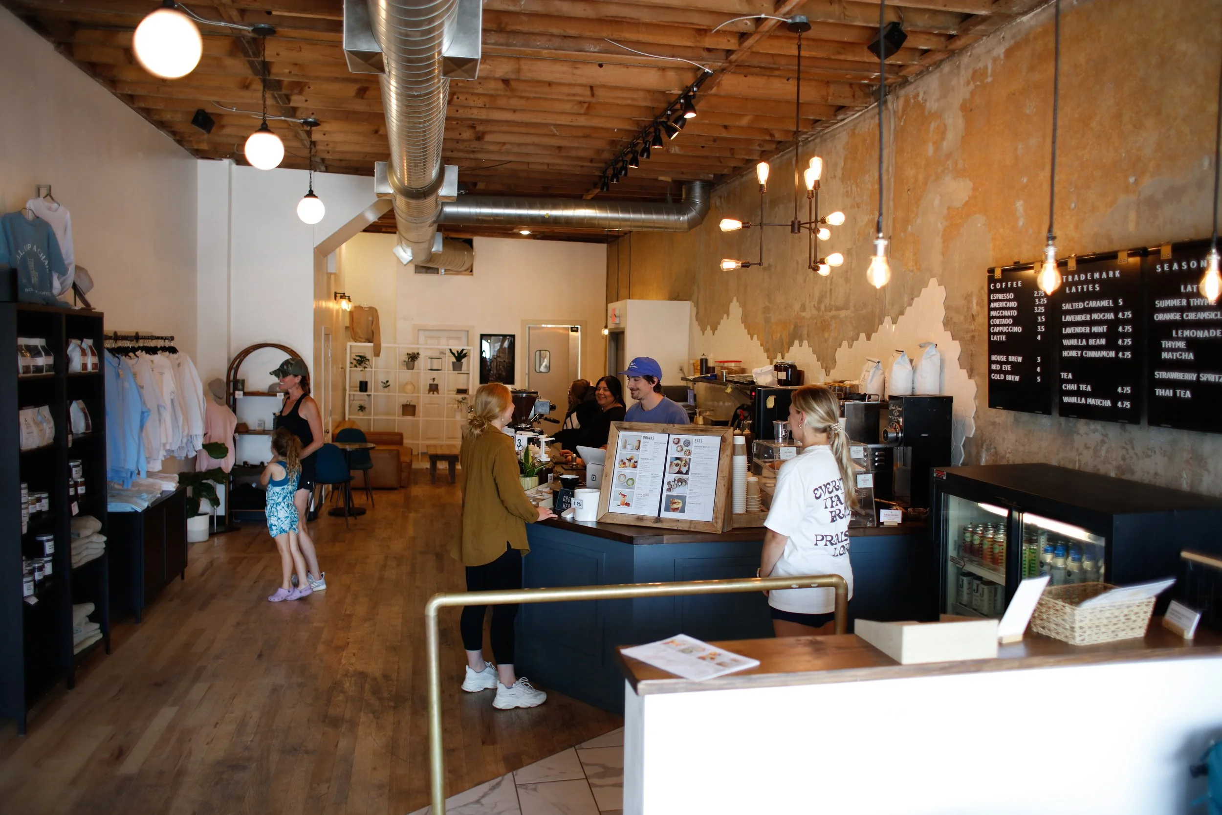 Bella Goose Downtown, one of the best coffee shops in Wisconsin Dells
